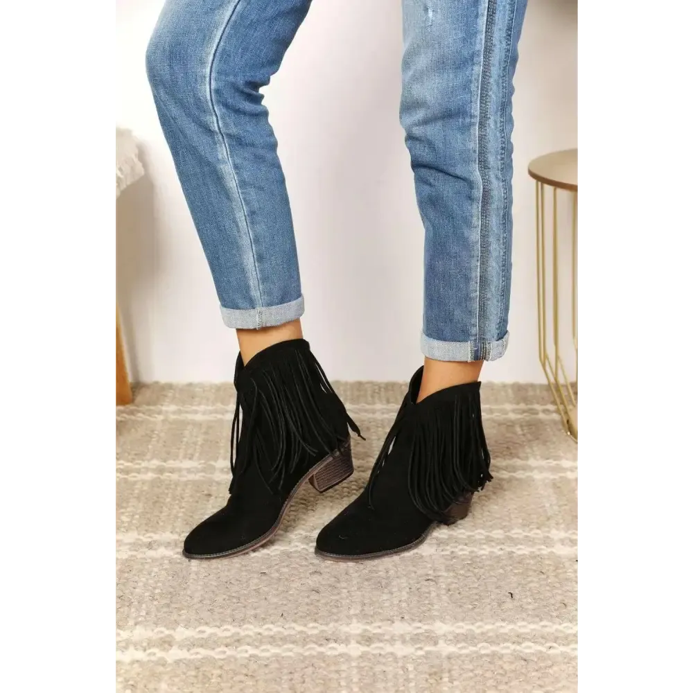 Charming Fringe Cowboy Ankle Boots for Timeless Luxury Fashion for Women