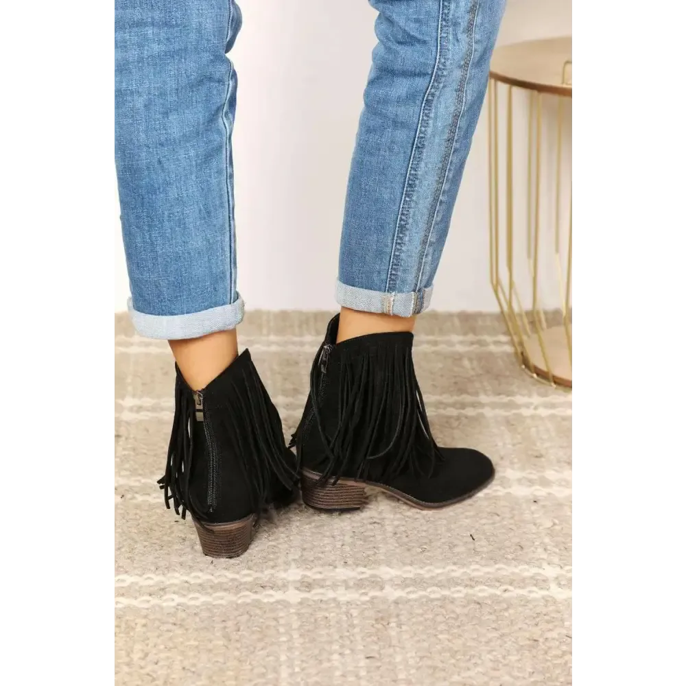 Charming Fringe Cowboy Ankle Boots for Timeless Luxury Fashion for Women