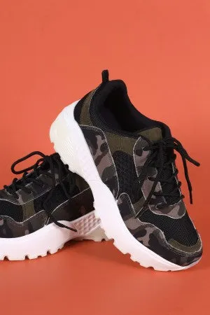 Qupid Mesh Camouflage Trim Lug Sole Platform Sneaker