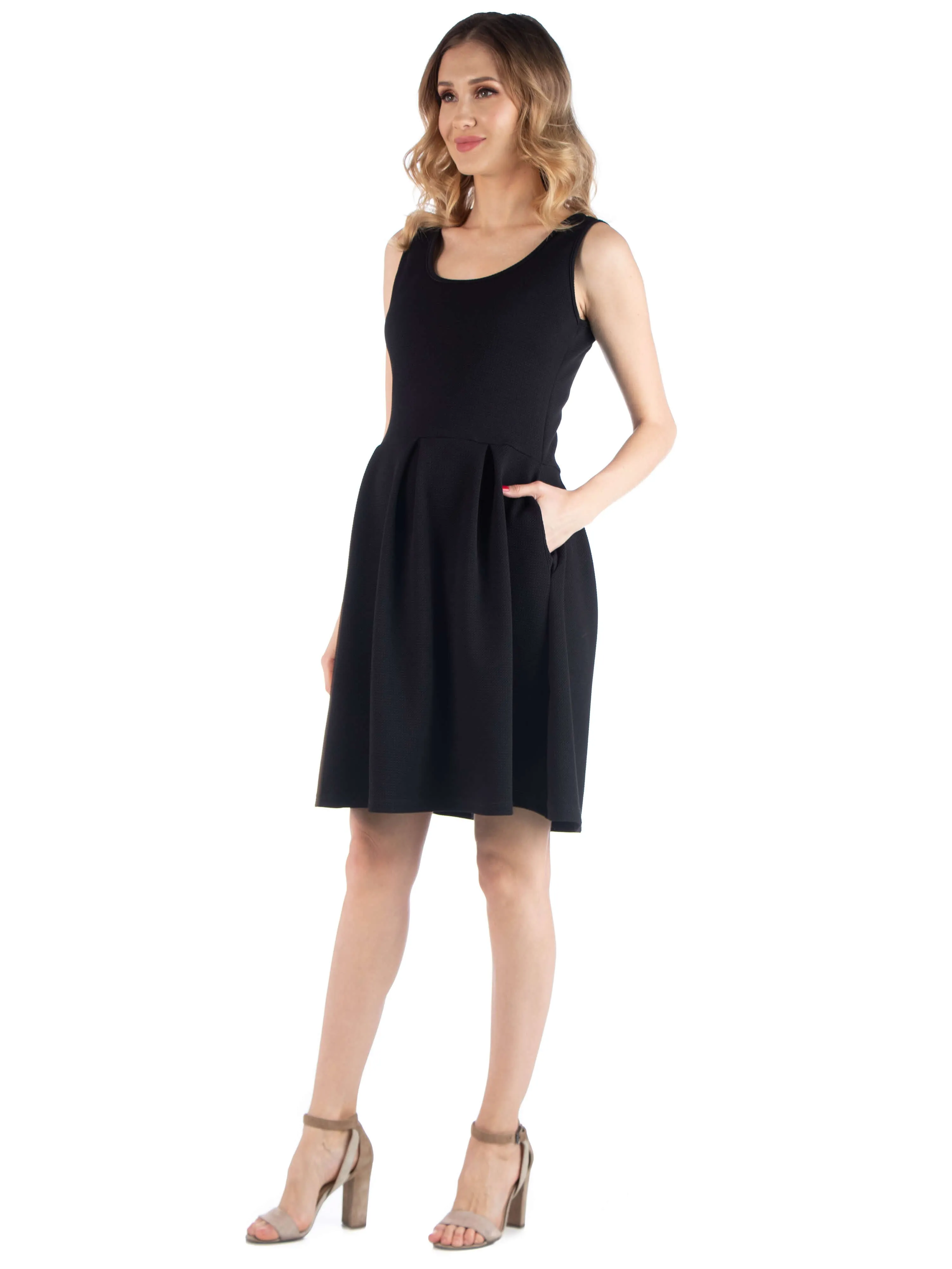 Sleeveless Pleated Maternity Dress with Pockets