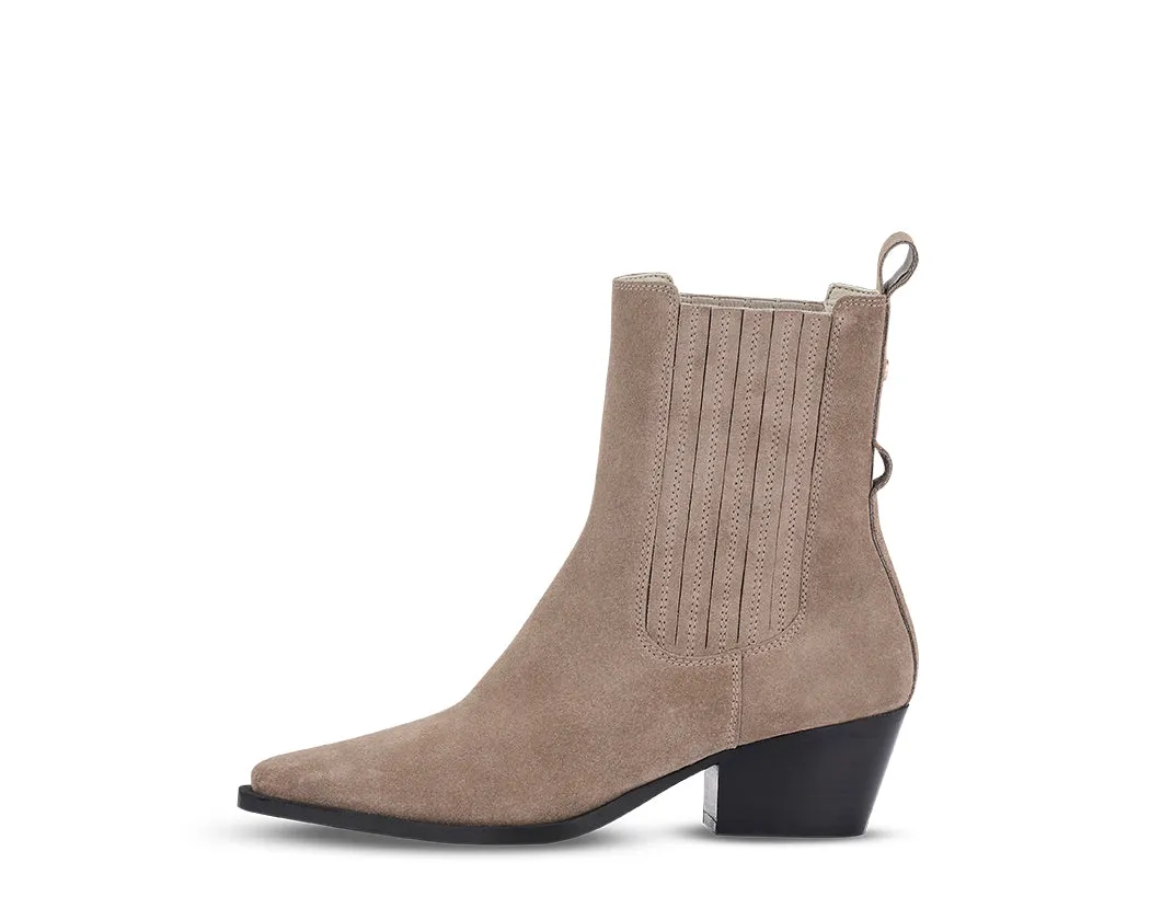 Urban Stud - Western Chic - Mocha